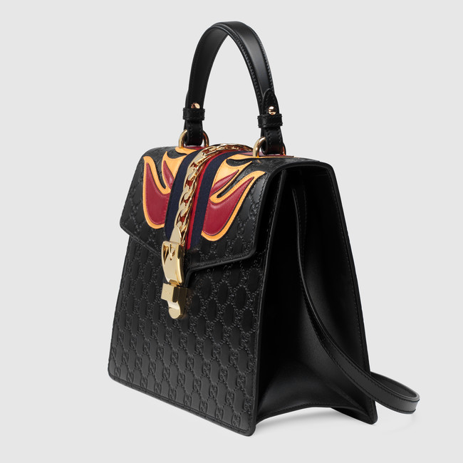 Gucci Sylvie Gucci Signature bag 431665 CWCJG 8541