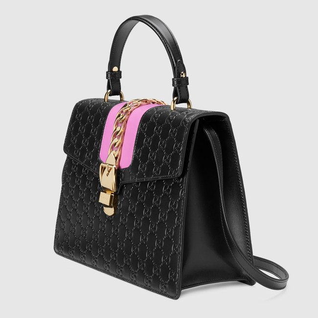 Gucci Sylvie Gucci Signature bag 431665 CWCNG 8657