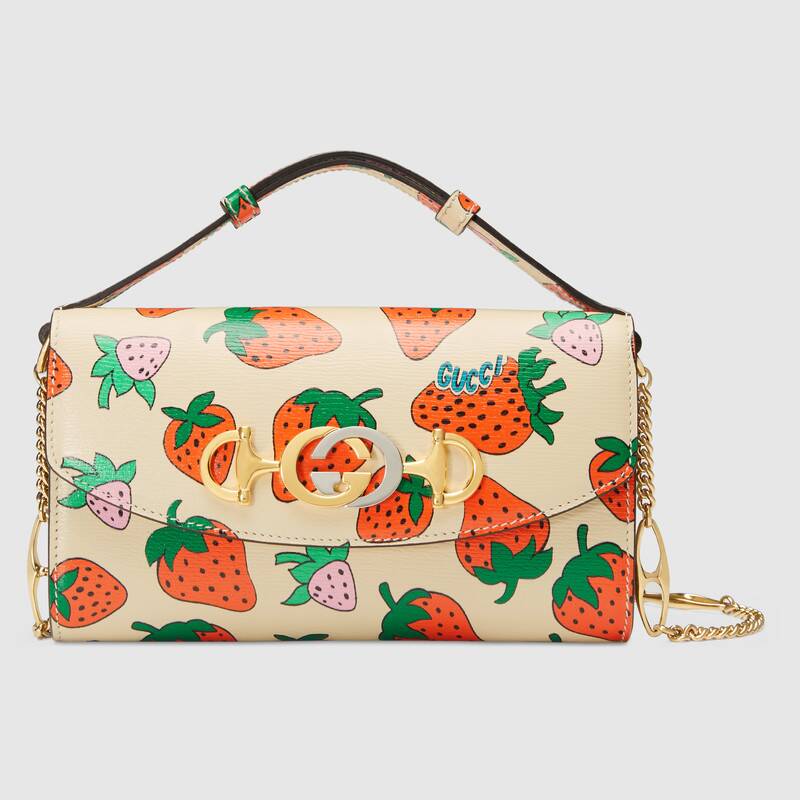 Gucci Zumi Strawberry print mini bag 564718 08PAX 9036