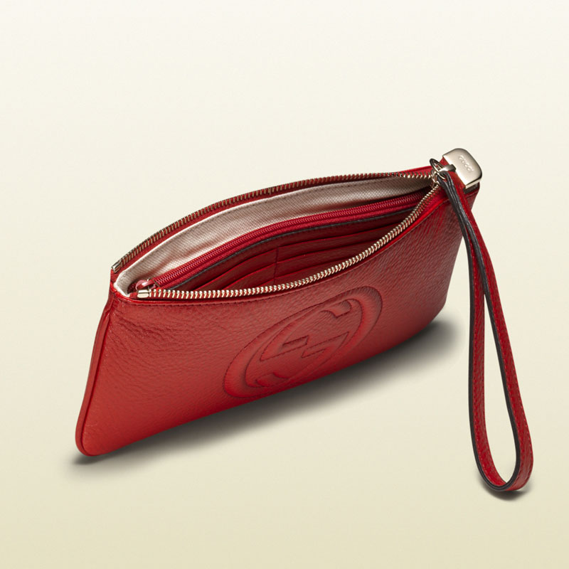 Gucci swing leather wristlet