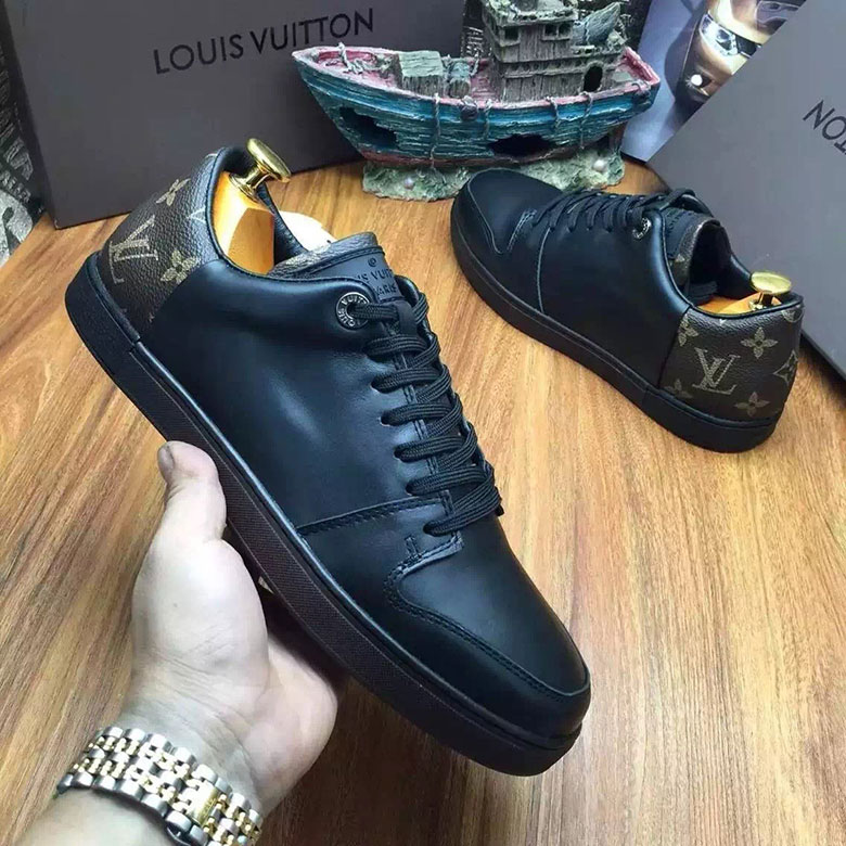 Louis Vuitton Men Line Up Sneaker