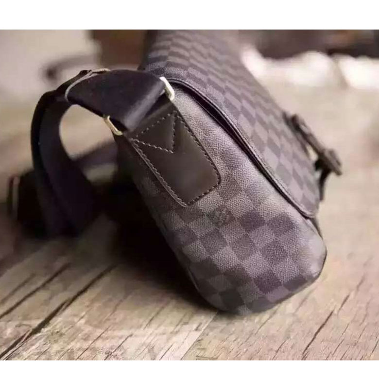 Louis Vuitton Messenger PM Bag Damier Graphite N41457