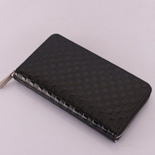 Louis Vuitton Zippy Wallet M9440B