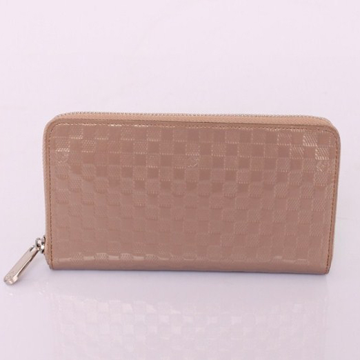 Louis Vuitton Zippy Wallet M9440C