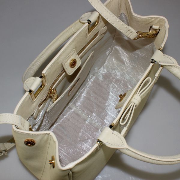 Prada Saffiano Calf Leather Tote Bag 2246 in Off-white