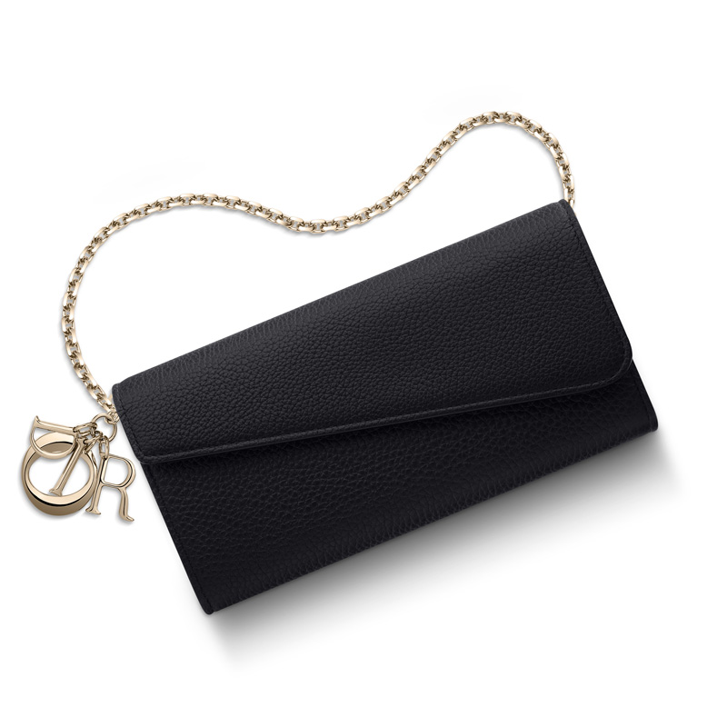 Rencontre wallet in bullcalf leather with black diagonal flap