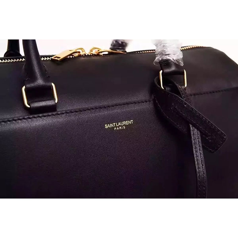 SAINT LAURENT CLASSIC DUFFLE 6 BAG IN Original LEATHER