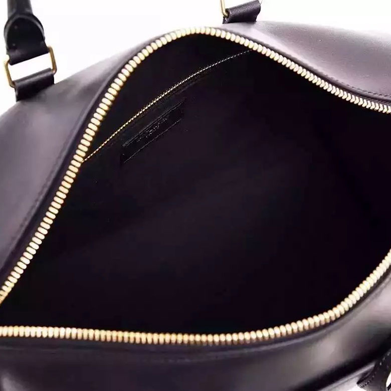 SAINT LAURENT CLASSIC DUFFLE 6 BAG IN Original LEATHER