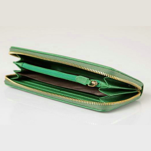 Yves Saint Laurent Zippy Wallet 241153 Green