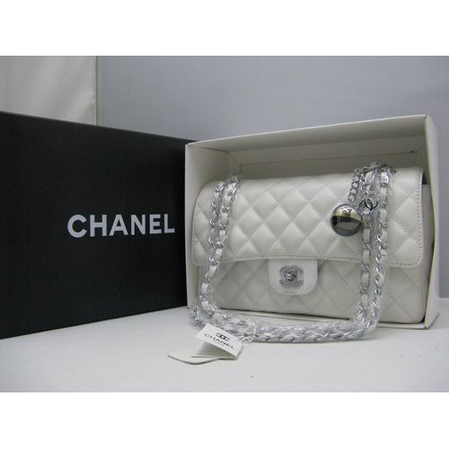 Chanel Caviar leather White Flap bag with Silver chain