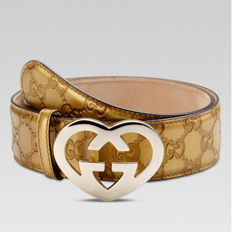 belt with heart-shaped interlocking G buckle