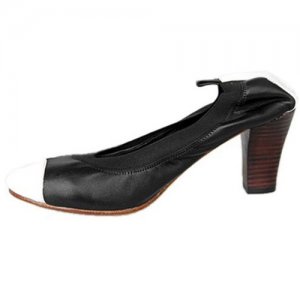 Chanel Patent Calfskin Pumps Black