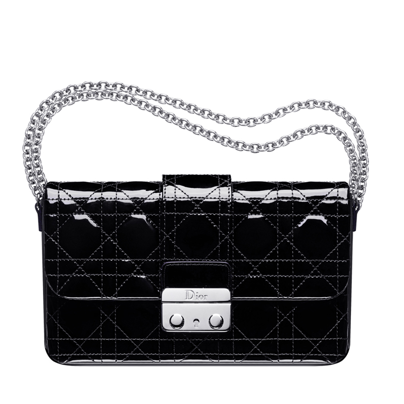 Large New Lock pouch in black patent leather