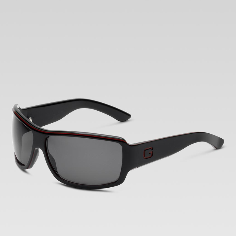 medium square frame sunglasses with G detail on te