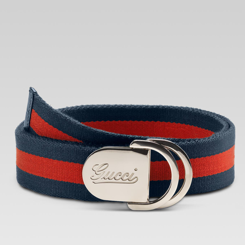 belt with engraved gucci script logo and D ring bu