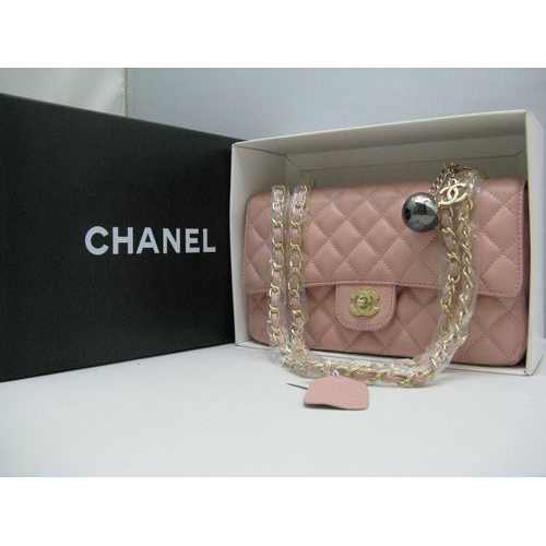 Chanel Caviar leather Pink Flap bag with Gold chain