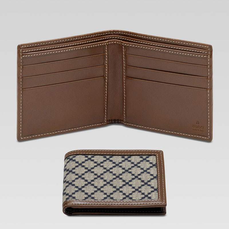 bi-fold wallet