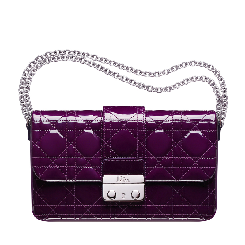 Large New Lock pouch in purple patent leather