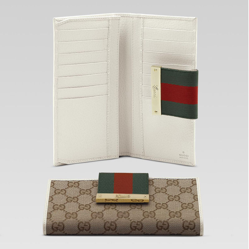 continental wallet with engraved gucci script logo