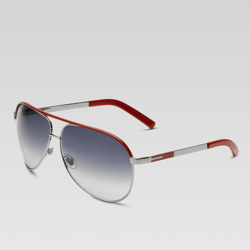 medium aviator sunglasses with gucci logo on templ