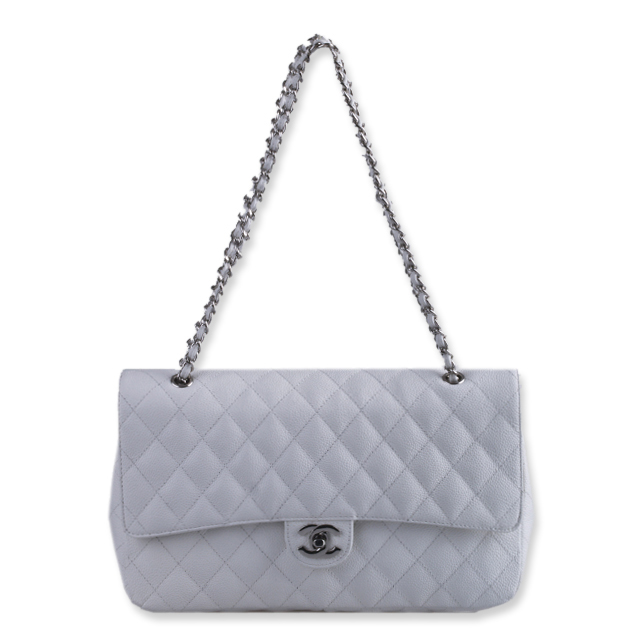 CHANEL Classic Flap Bag Medium