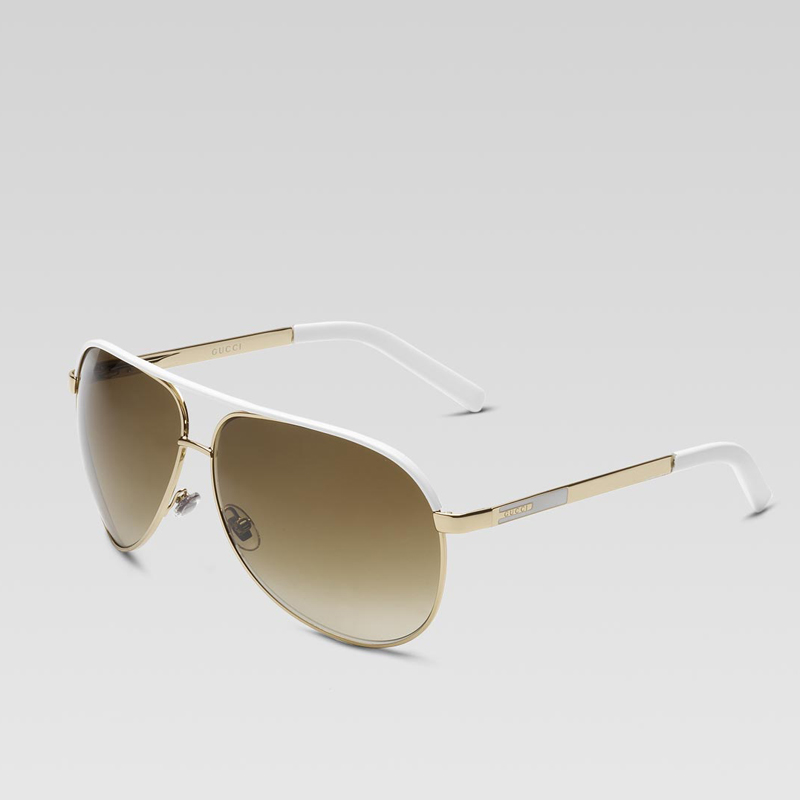 classic aviator sunglasses with gucci logo on temp