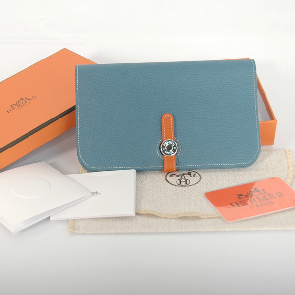 Hermes passport Wallet togo leather in Medium Blue/Orange