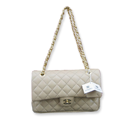 CHANEL Classic Flap Bag Medium