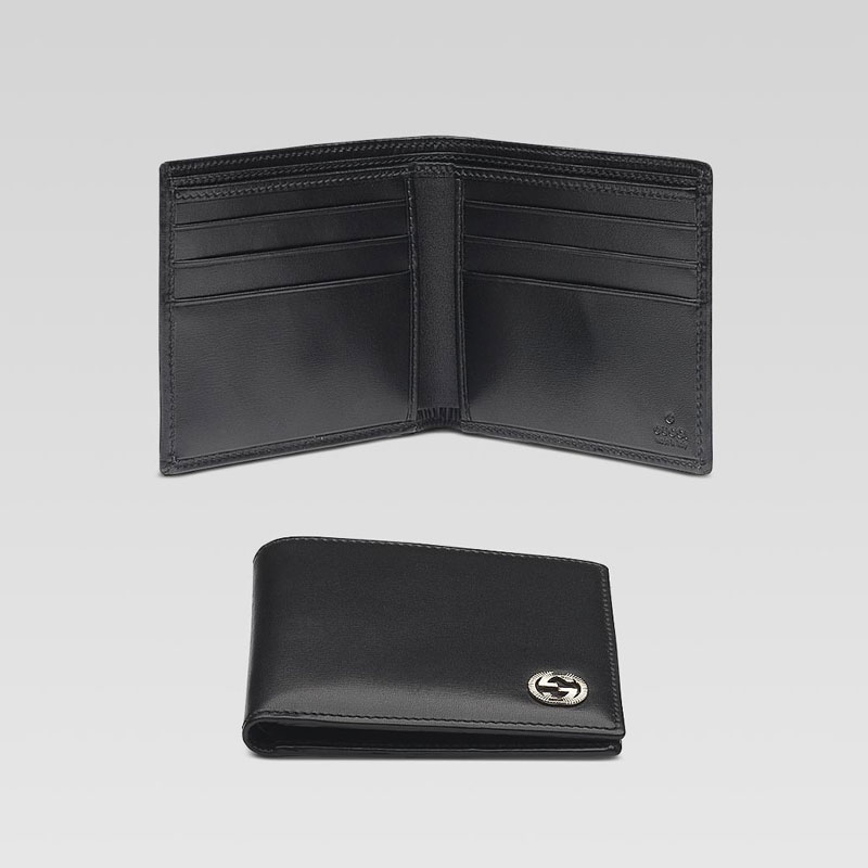 bi-fold wallet with guilloche interlocking G detai