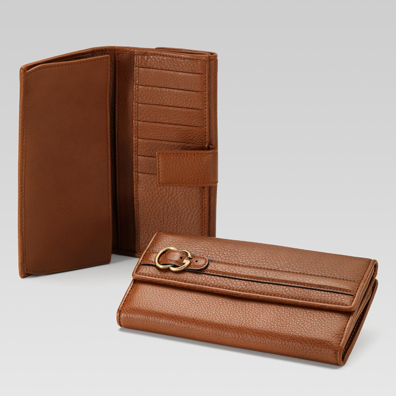 continental wallet with double G detail