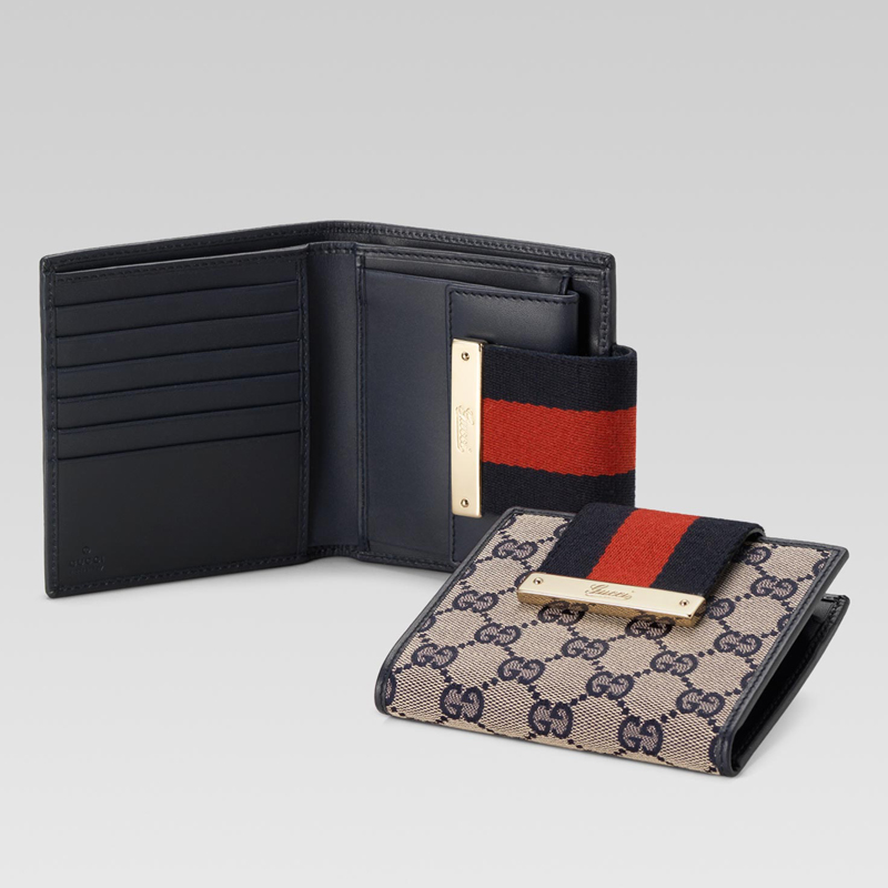 wallet with engraved gucci script logo