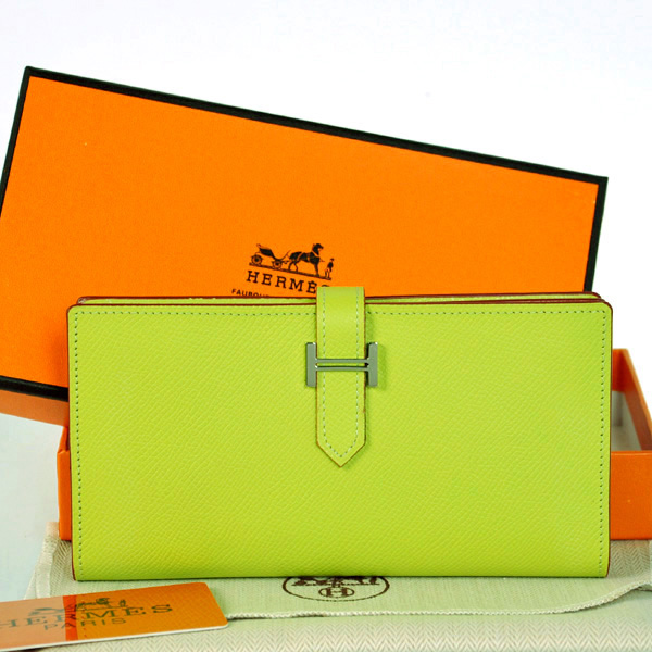 Hermes 2 flod original leather wallet in Green