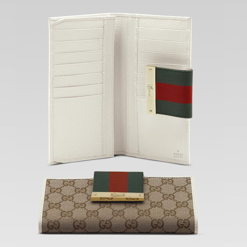 continental wallet with engraved gucci script logo