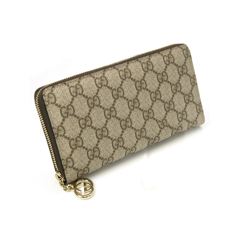 zip around wallet with interlocking G detail