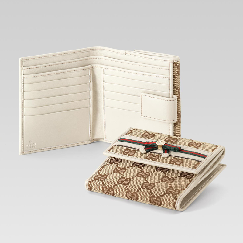 flap french wallet with bow and interlocking G detail