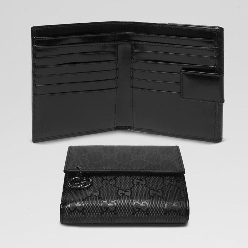 flap french wallet with interlocking G charm