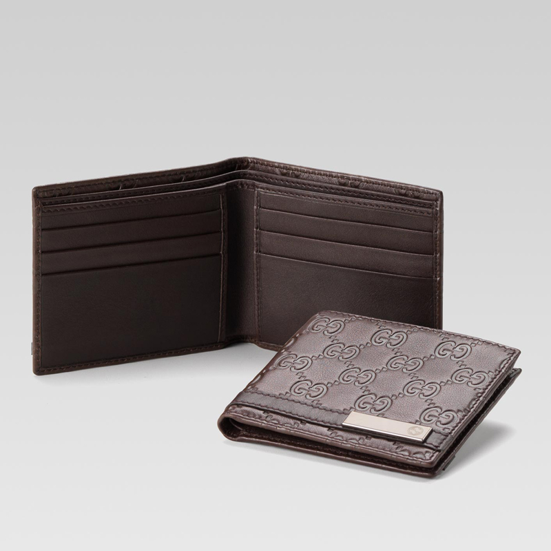 bi-fold wallet with metal bar and engraved interlo