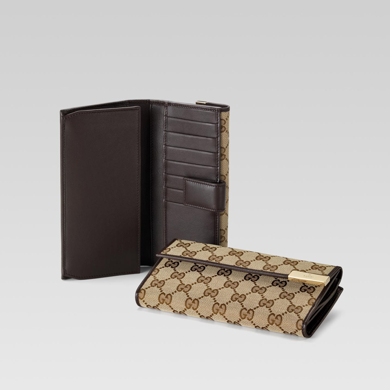 continental wallet with gucci trademark engraved m