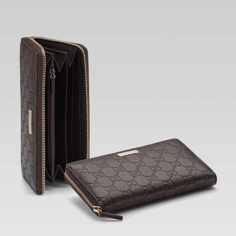 zip around wallet with gucci trademark engraved me