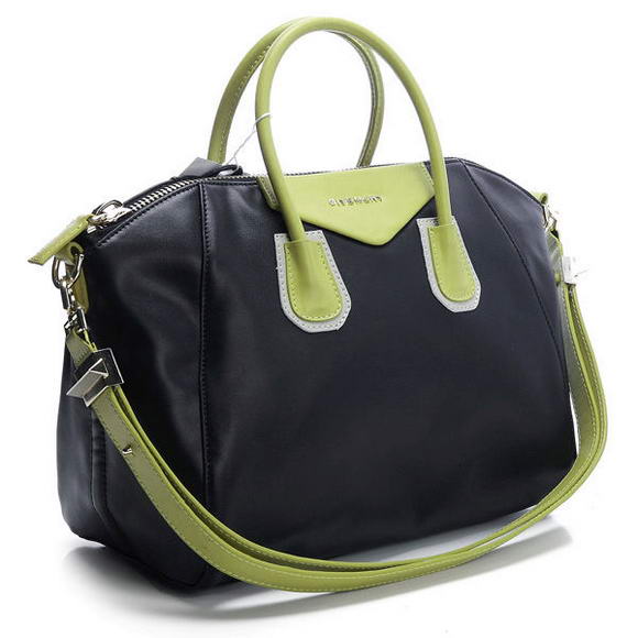 Givenchy Antigona Bag Claf Leather 9981 Black Green