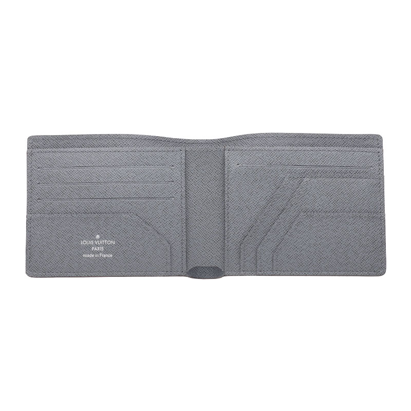 COMPACT WALLET