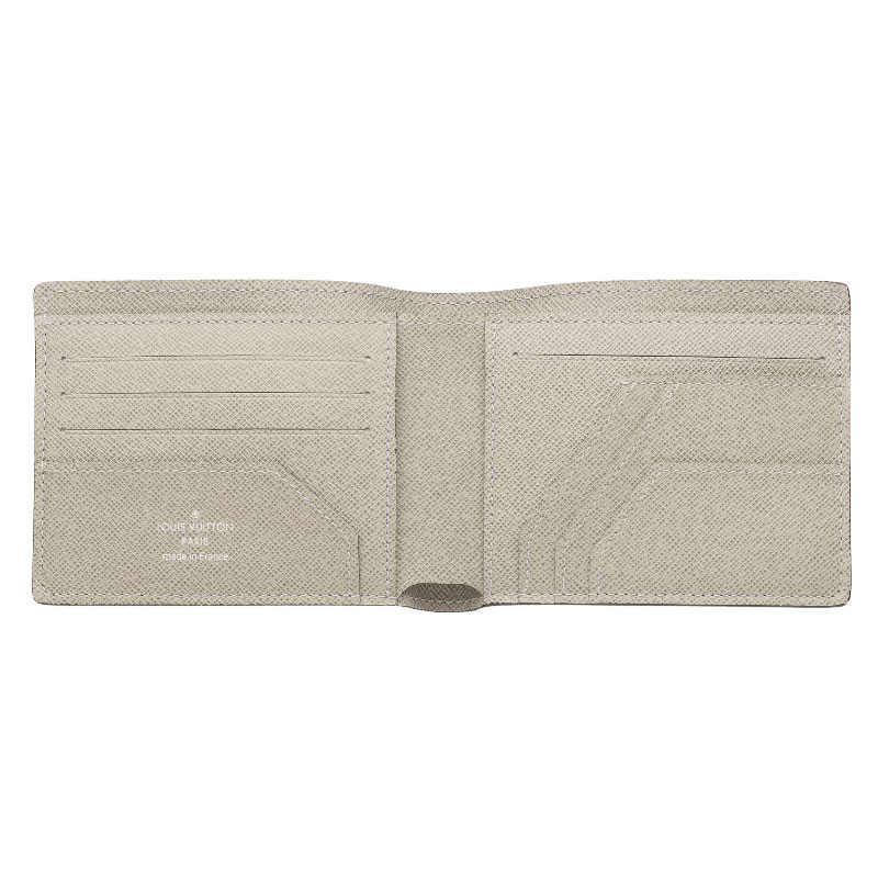 COMPACT WALLET