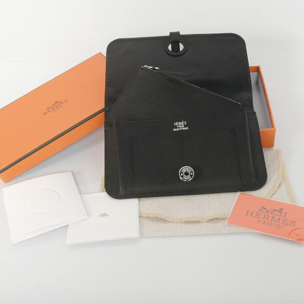 Hermes passport Wallet leather in Black