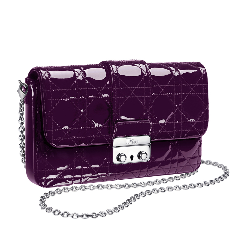 Large New Lock pouch in purple patent leather