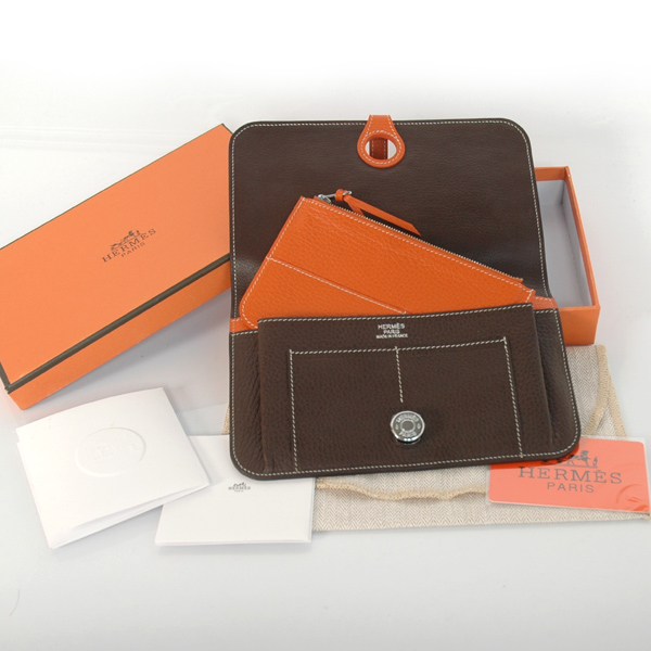 Hermes passport Wallet clemence leather in Dark Brown/Orange