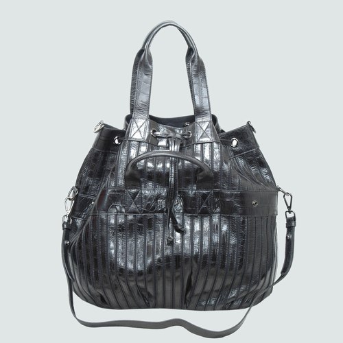 Miu Miu Tote Croco Veins Handbags 903422 Black