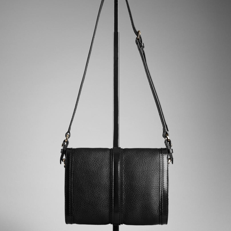 TEXTURED LEATHER CROSSBODY BAG