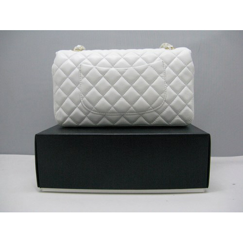 Chanel lambskin leather White Flap bag with Gold chain