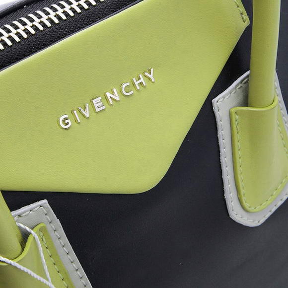 Givenchy Antigona Bag Claf Leather 9981 Black Green