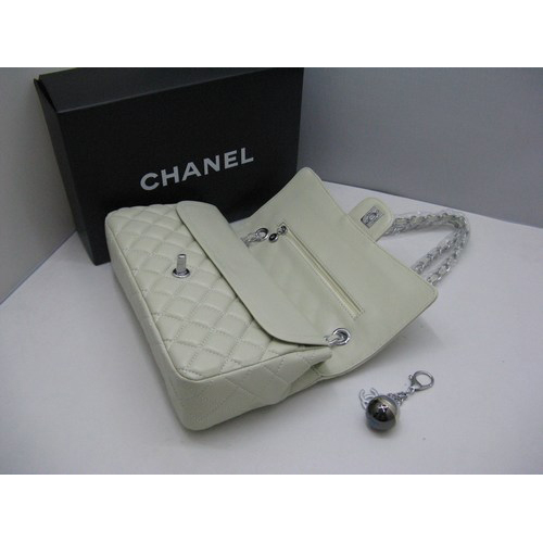 Chanel lambskin leather Beige Flap bag with Silver chain